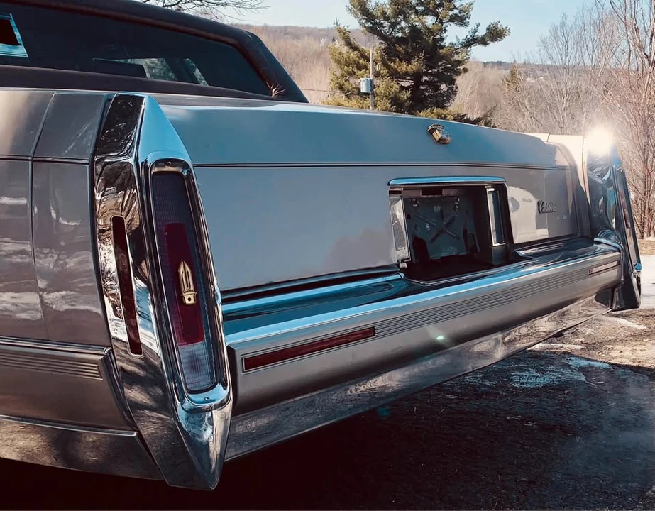 1990 Cadillac Brougham - Image 3 of 20