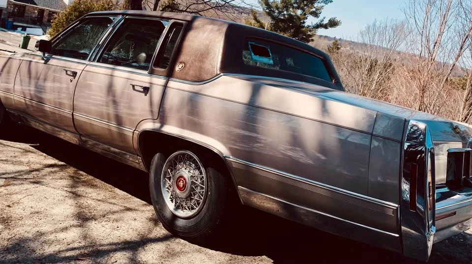 1990 Cadillac Brougham - Image 10 of 20