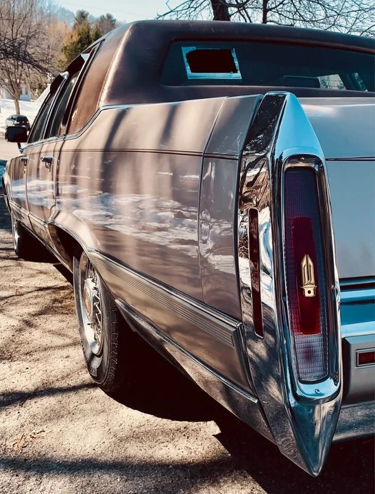 1990 Cadillac Brougham - Image 4 of 20