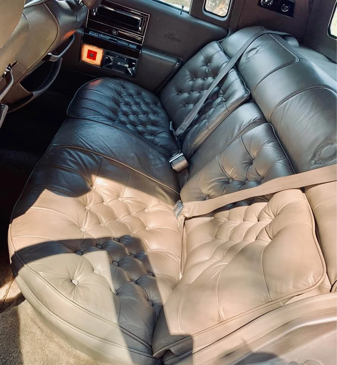1990 Cadillac Brougham - Image 13 of 20