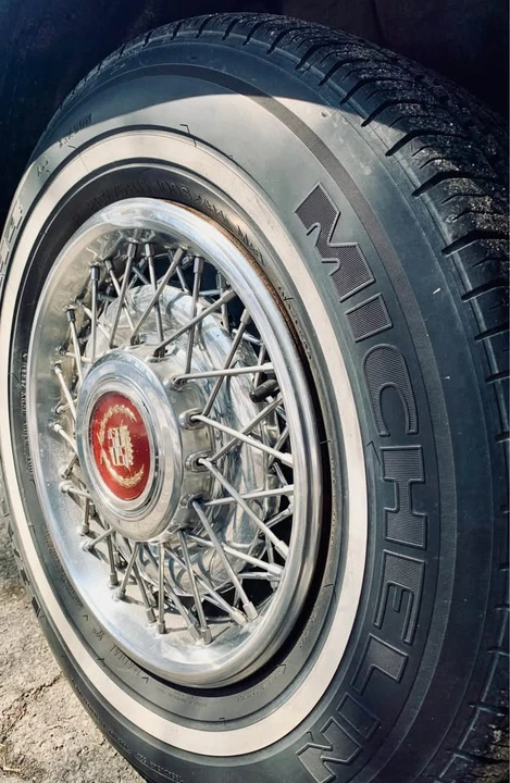 1990 Cadillac Brougham - Image 15 of 20