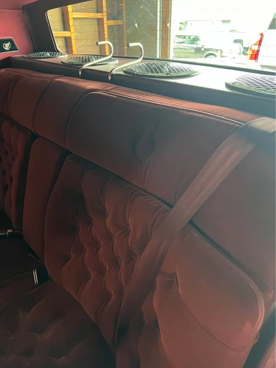 1990 Cadillac Brougham - Image 17 of 20