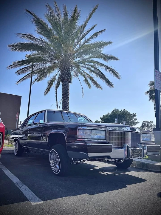 1990 Cadillac Brougham - Image 3 of 20
