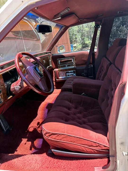 1990 Cadillac Brougham - Image 13 of 15