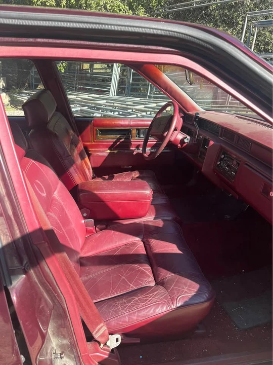 1990 Cadillac DeVille 6th Gen - Image 3 of 4
