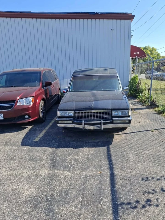1990 Cadillac DTS - Image 2 of 6
