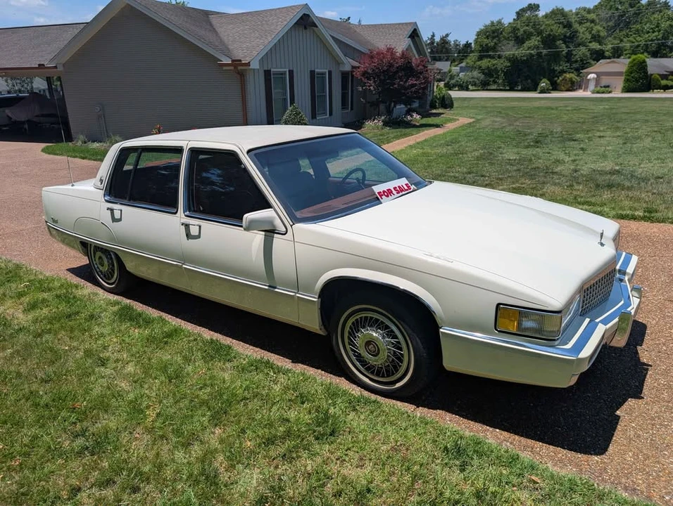 1990 Cadillac Fleetwood - Image 2 of 6