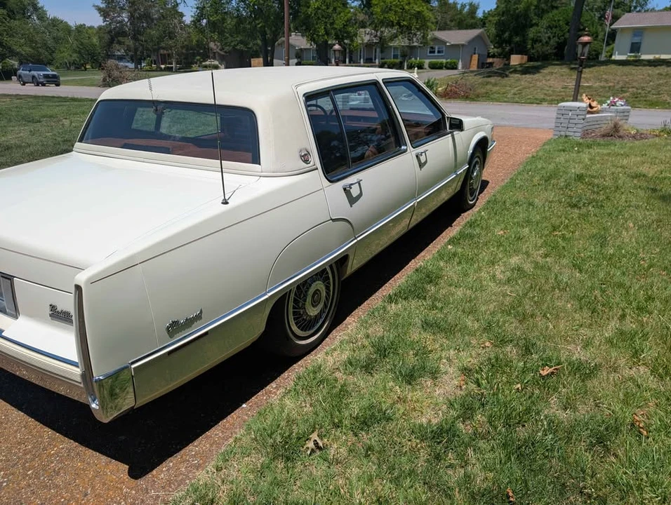 1990 Cadillac Fleetwood - Image 3 of 6
