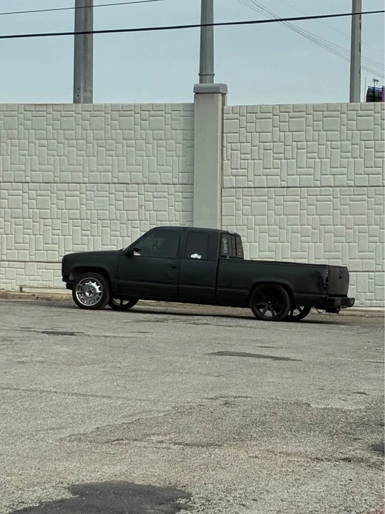 1990 Chevrolet C/K 4th Gen - Image 4 of 5