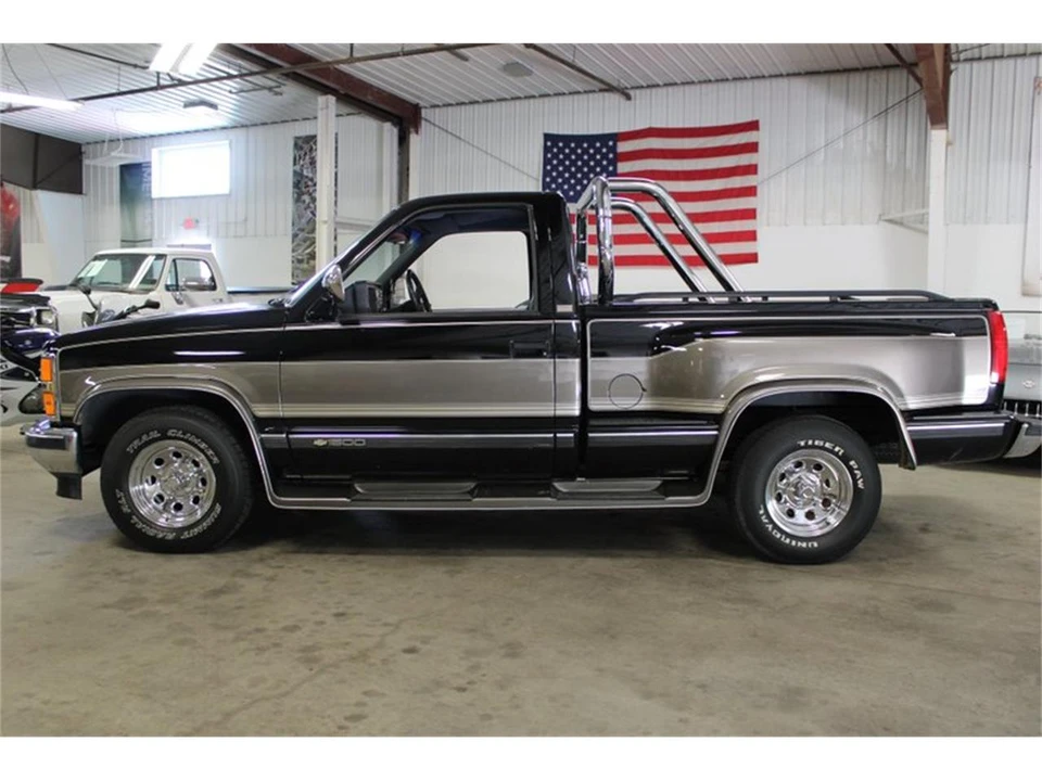1990 Chevrolet C/K 4th Gen - Image 3 of 31