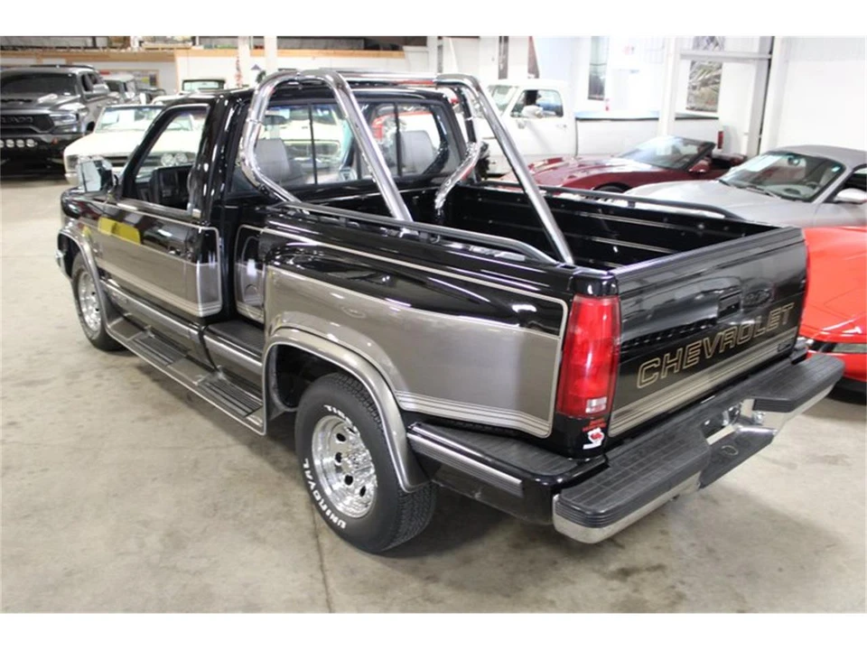1990 Chevrolet C/K 4th Gen - Image 15 of 31