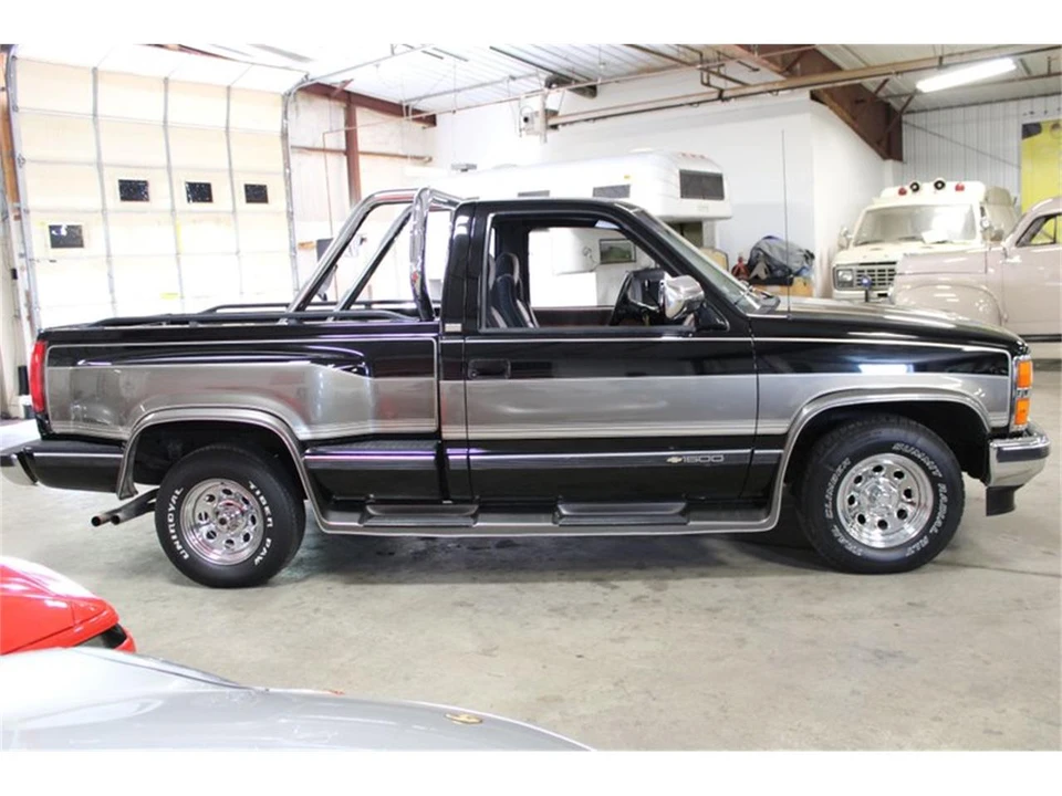 1990 Chevrolet C/K 4th Gen - Image 7 of 31