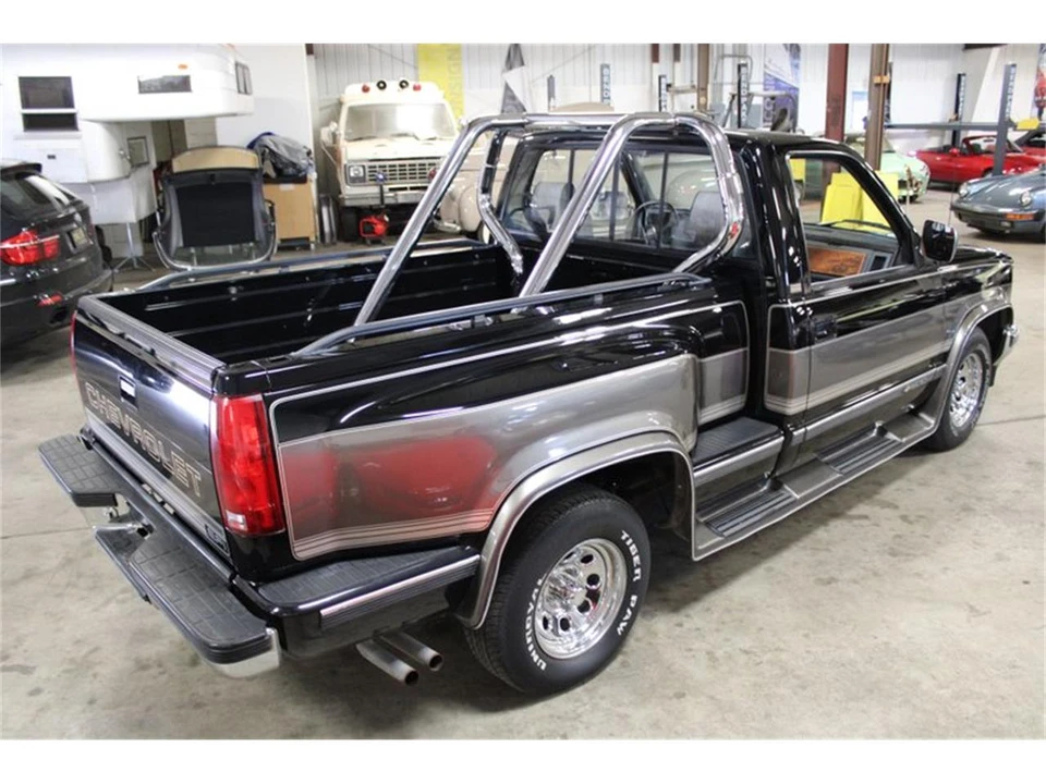 1990 Chevrolet C/K 4th Gen - Image 16 of 31