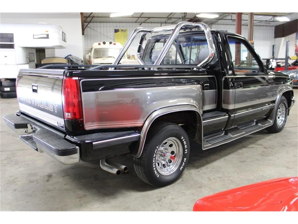 1990 Chevrolet C/K 4th Gen - Image 6 of 31