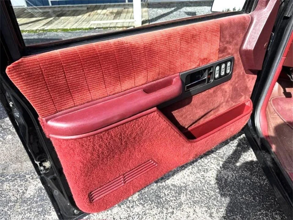 1990 Chevrolet C/K 4th Gen - Image 10 of 13