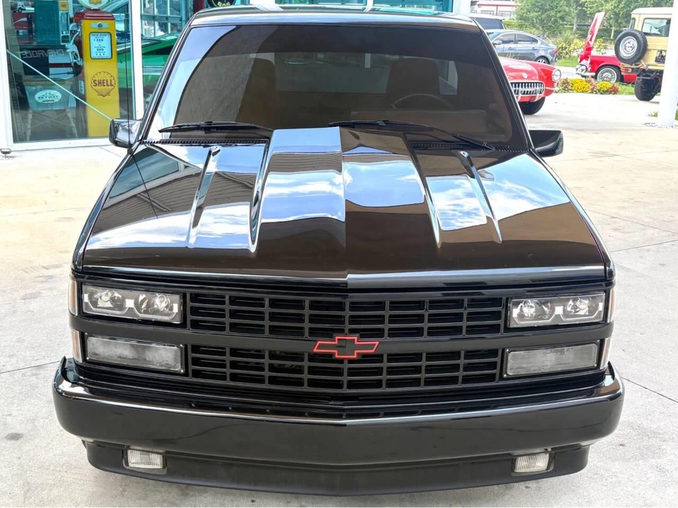 1990 Chevrolet C/K 4th Gen - Image 3 of 31