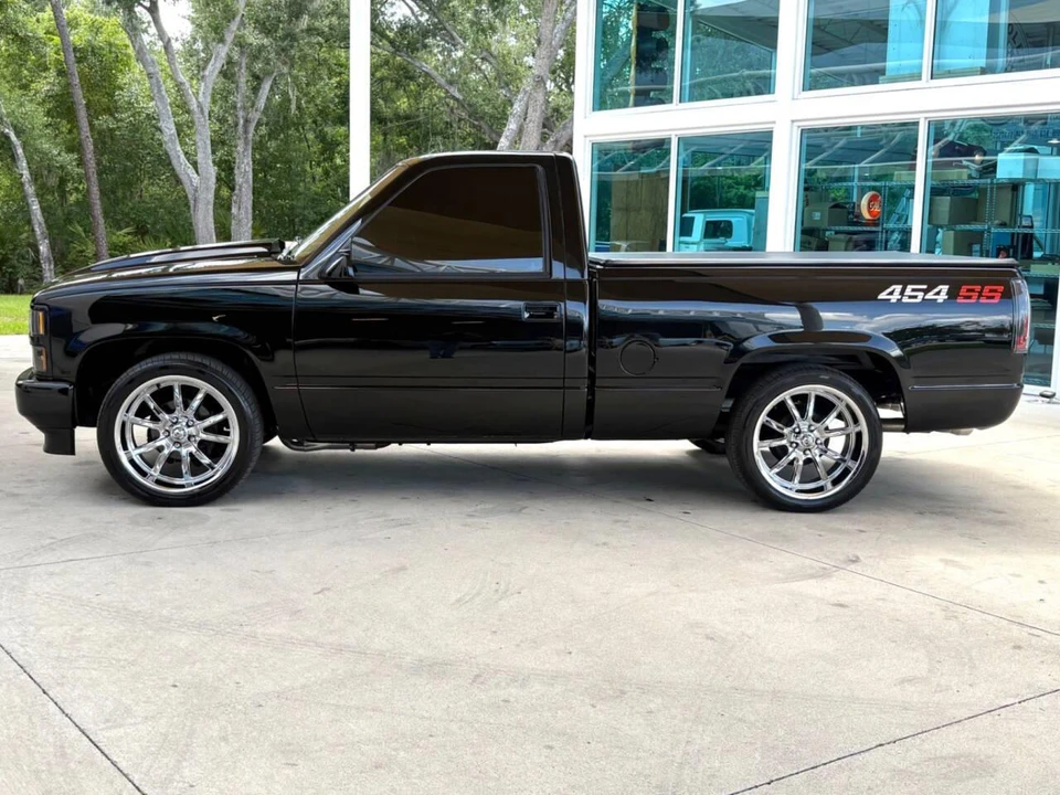 1990 Chevrolet C/K 4th Gen - Image 10 of 31