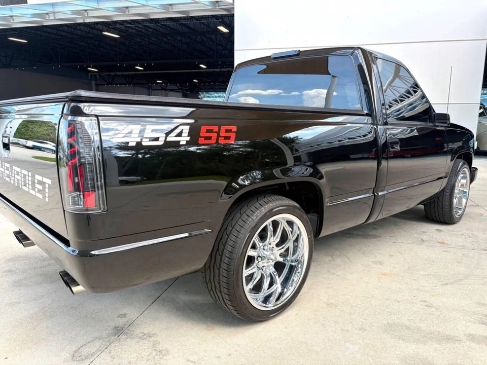 1990 Chevrolet C/K 4th Gen - Image 16 of 31