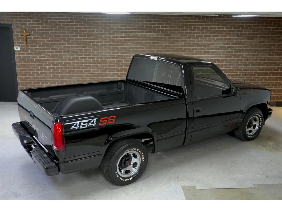 1990 Chevrolet C/K 4th Gen - Image 18 of 31