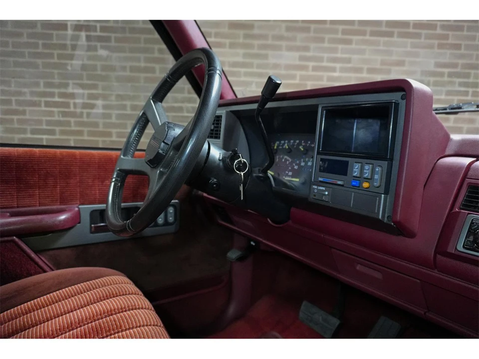 1990 Chevrolet C/K 4th Gen - Image 20 of 31