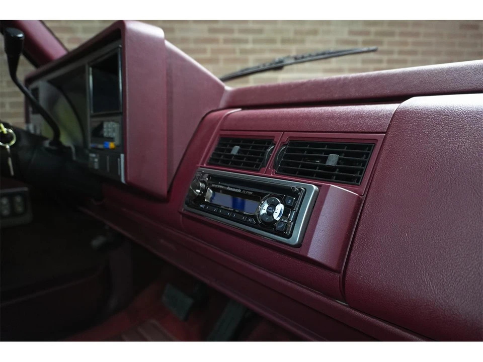 1990 Chevrolet C/K 4th Gen - Image 21 of 31