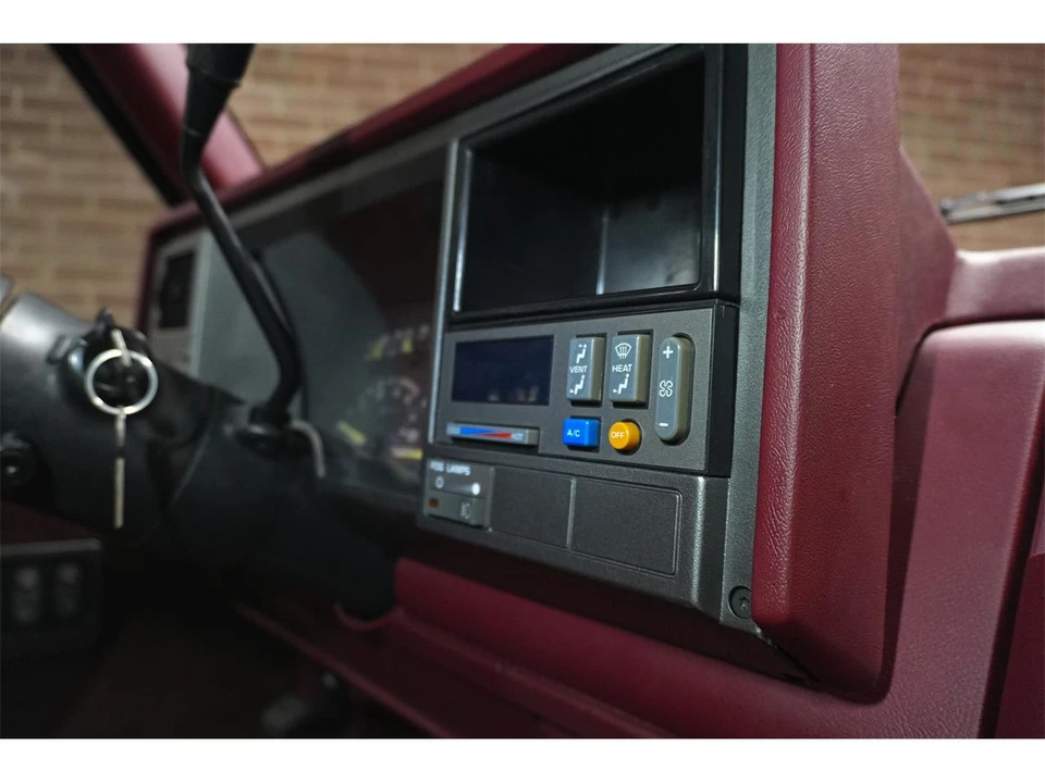 1990 Chevrolet C/K 4th Gen - Image 22 of 31