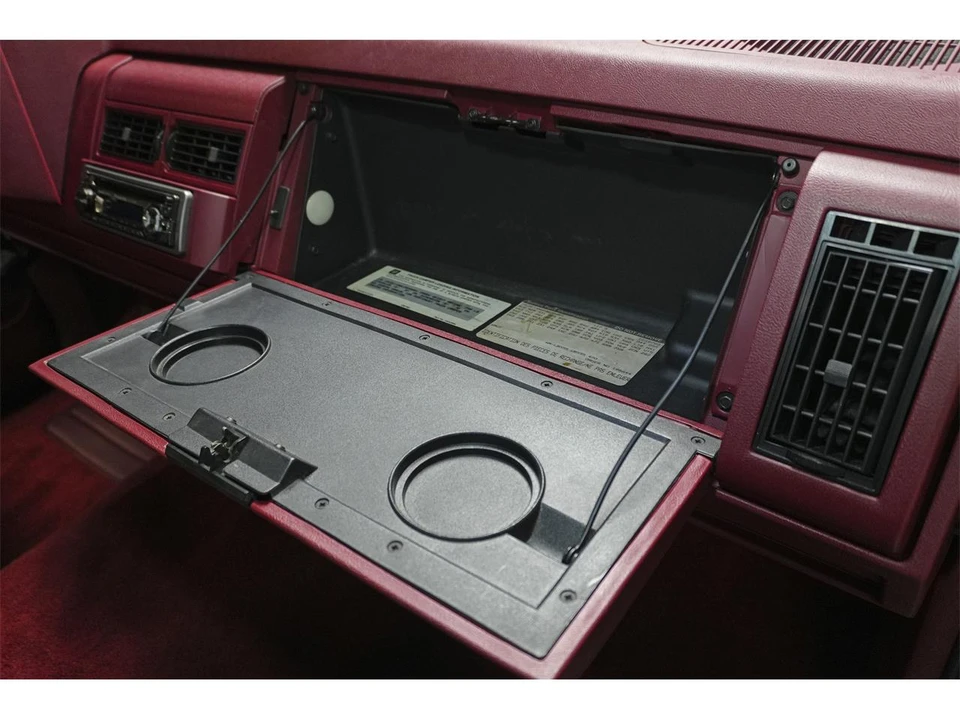 1990 Chevrolet C/K 4th Gen - Image 23 of 31