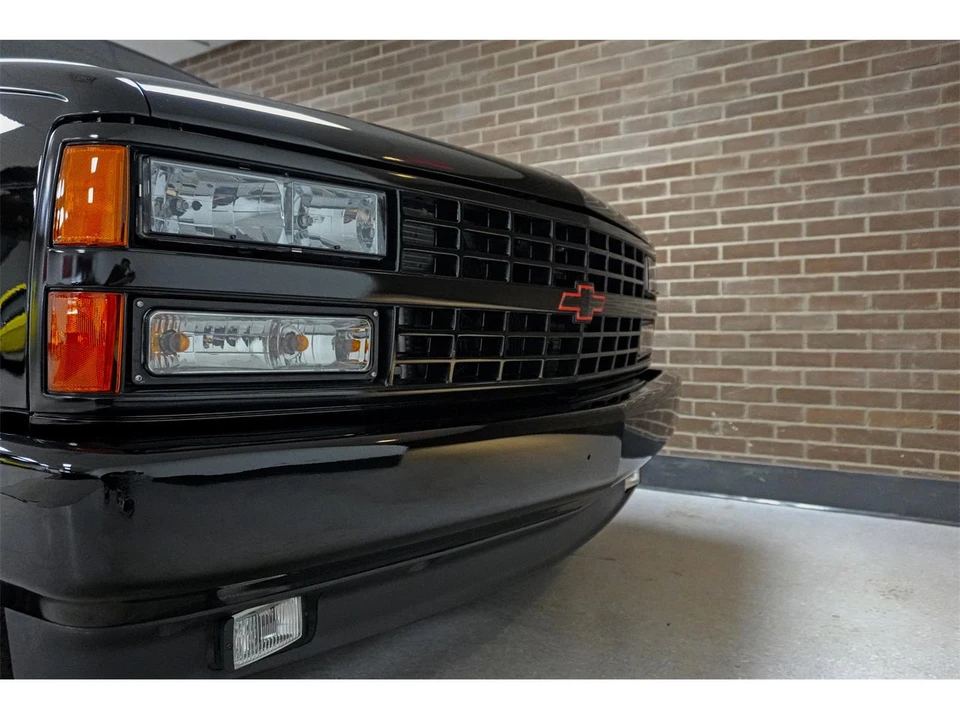 1990 Chevrolet C/K 4th Gen - Image 30 of 31