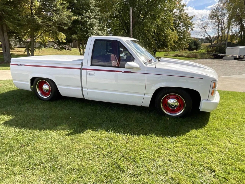 1990 Chevrolet C/K 4th Gen - Image 17 of 31