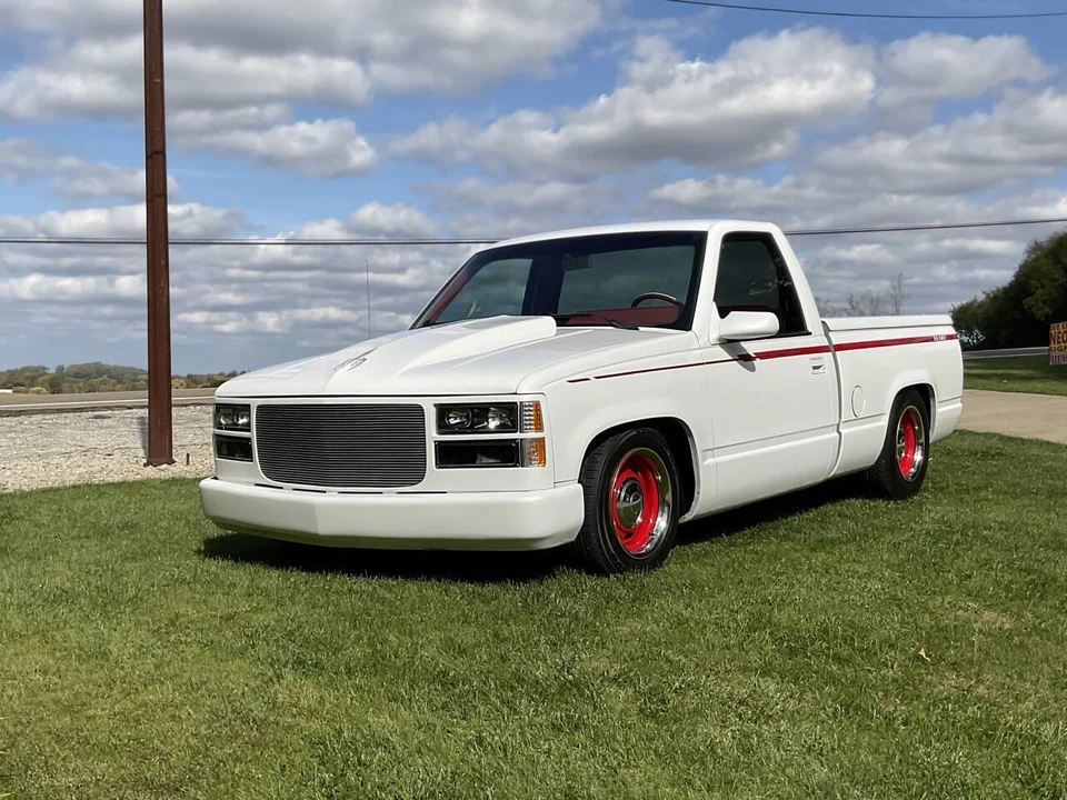 1990 Chevrolet C/K 4th Gen - Image 11 of 31