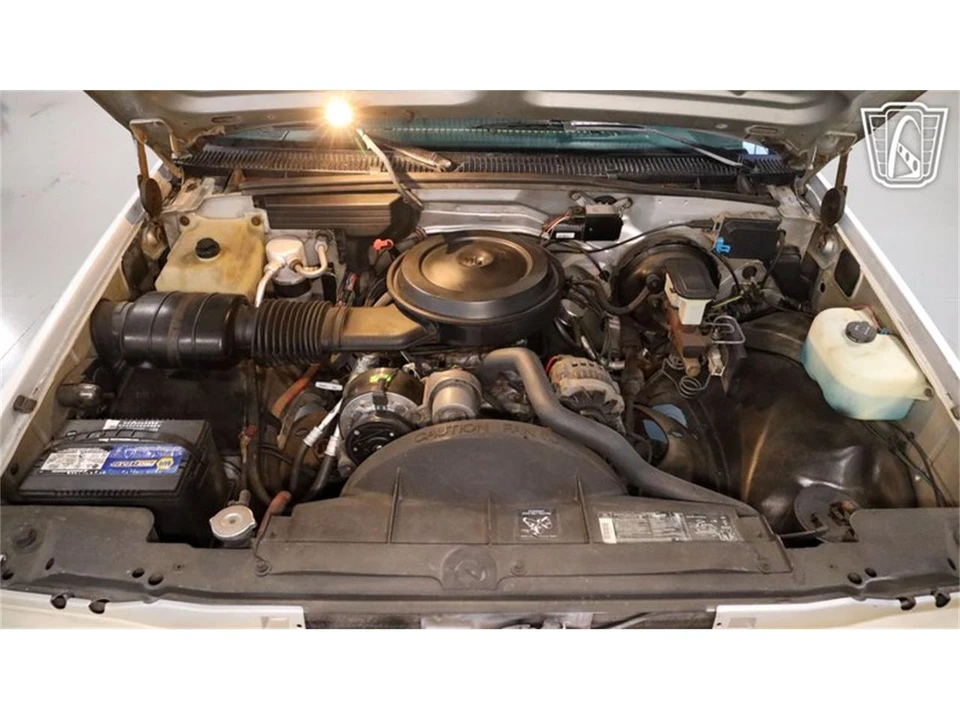 1990 Chevrolet C/K 4th Gen - Image 2 of 31