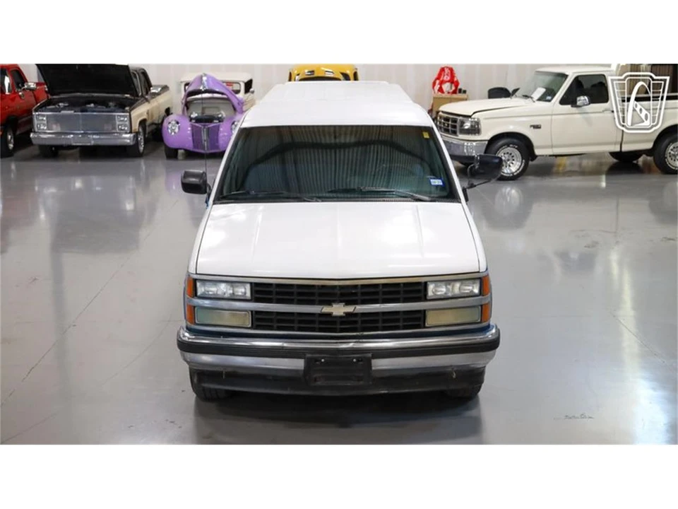 1990 Chevrolet C/K 4th Gen - Image 27 of 31