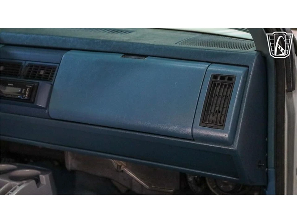 1990 Chevrolet C/K 4th Gen - Image 20 of 31