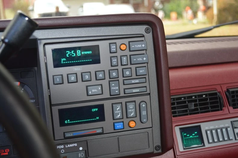 1990 Chevrolet 454 SS - Image 23 of 31