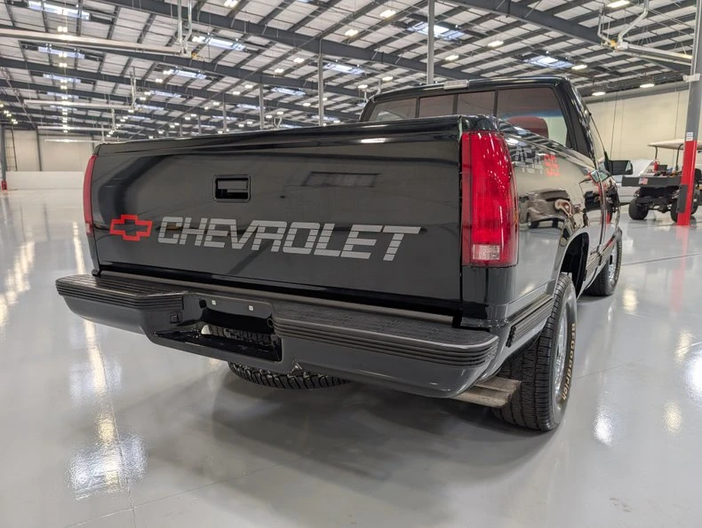 1990 Chevrolet 454 SS - Image 10 of 31