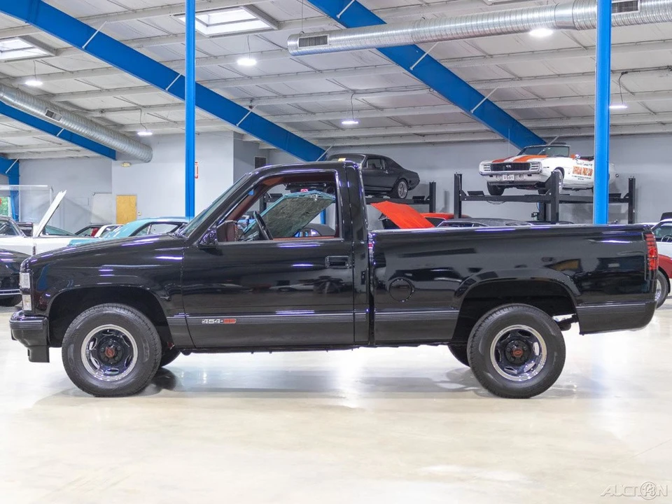1990 Chevrolet 454 SS - Image 4 of 24