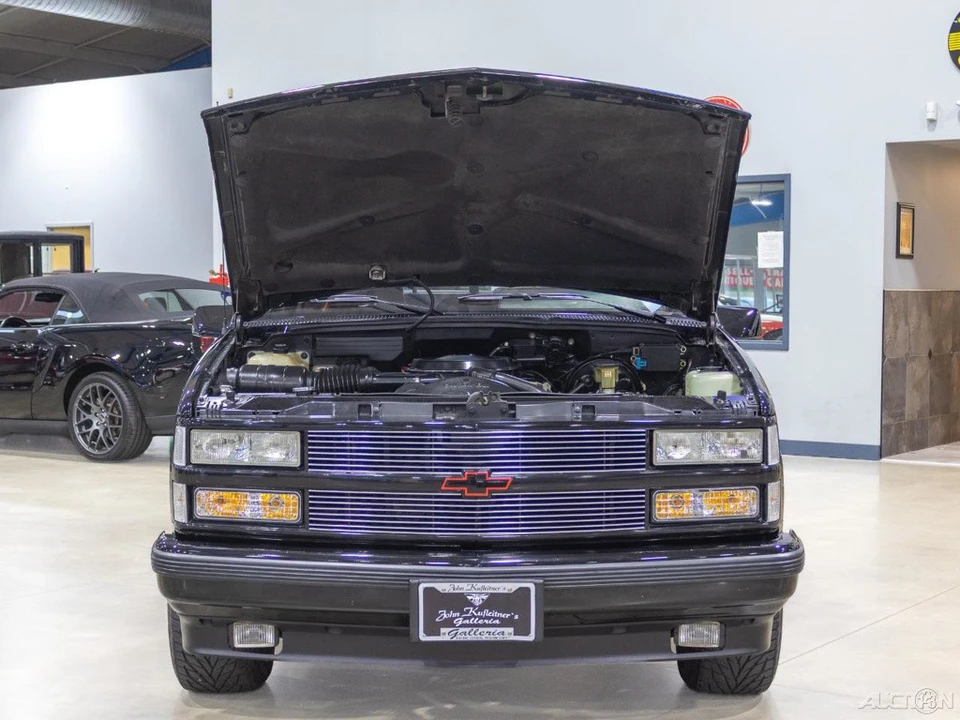 1990 Chevrolet 454 SS - Image 10 of 24