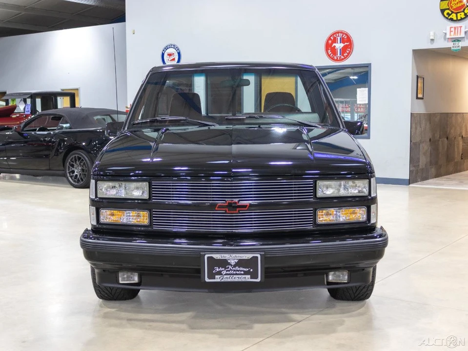 1990 Chevrolet 454 SS - Image 2 of 24