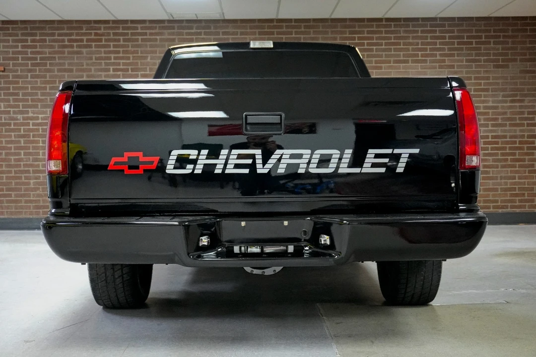 1990 Chevrolet 454 SS - Image 3 of 24