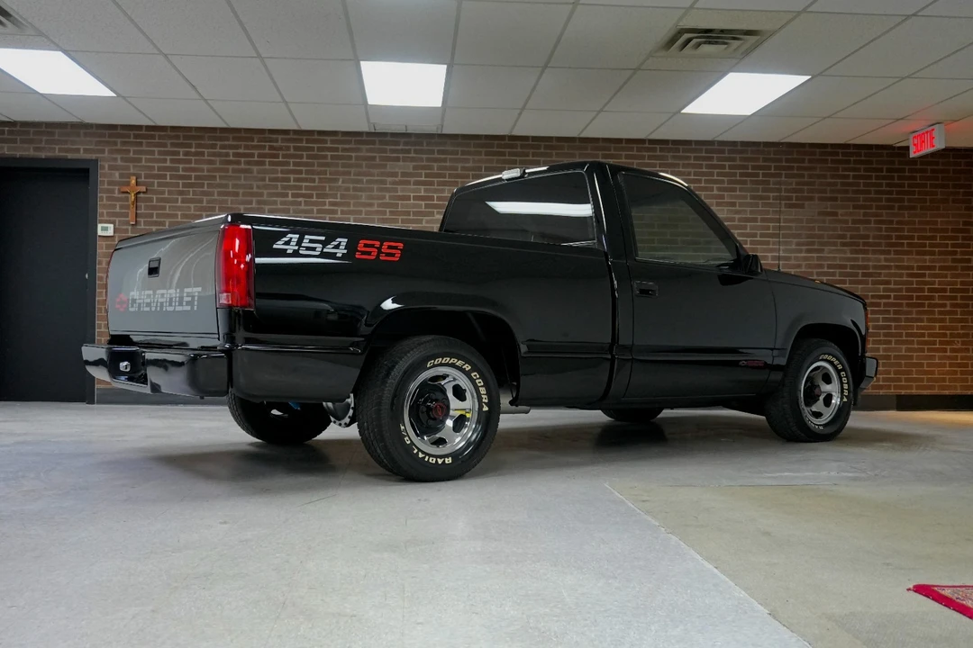 1990 Chevrolet 454 SS - Image 2 of 24