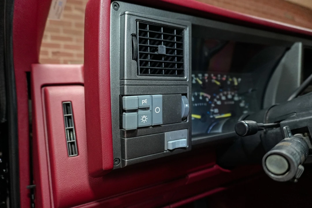 1990 Chevrolet 454 SS - Image 19 of 24