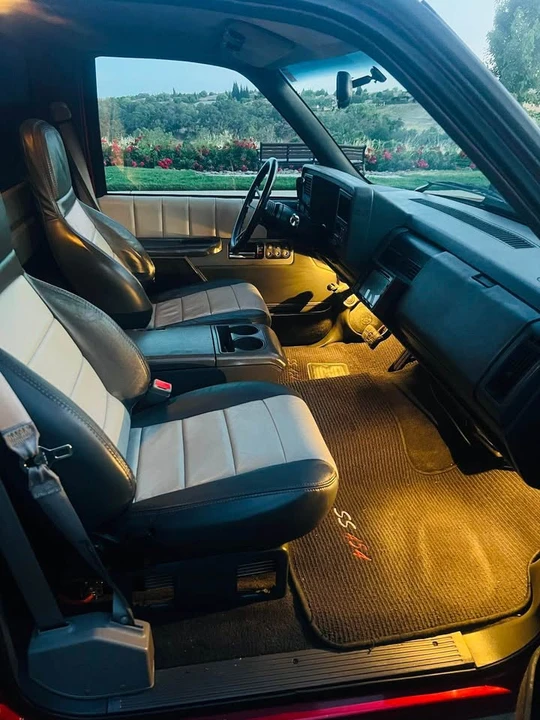 1990 Chevrolet 454 SS - Image 6 of 18