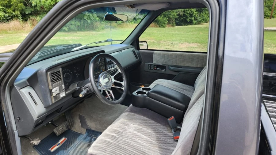 1990 Chevrolet C/K 4th Gen - Image 10 of 14