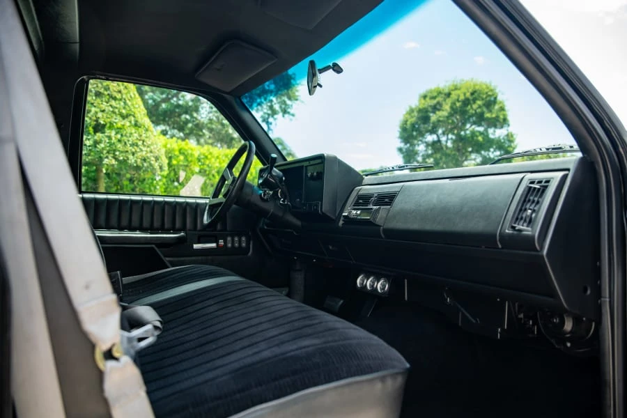 1990 Chevrolet C/K 4th Gen - Image 15 of 27