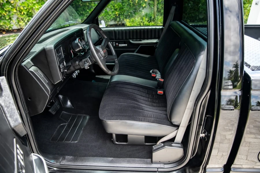 1990 Chevrolet C/K 4th Gen - Image 20 of 27