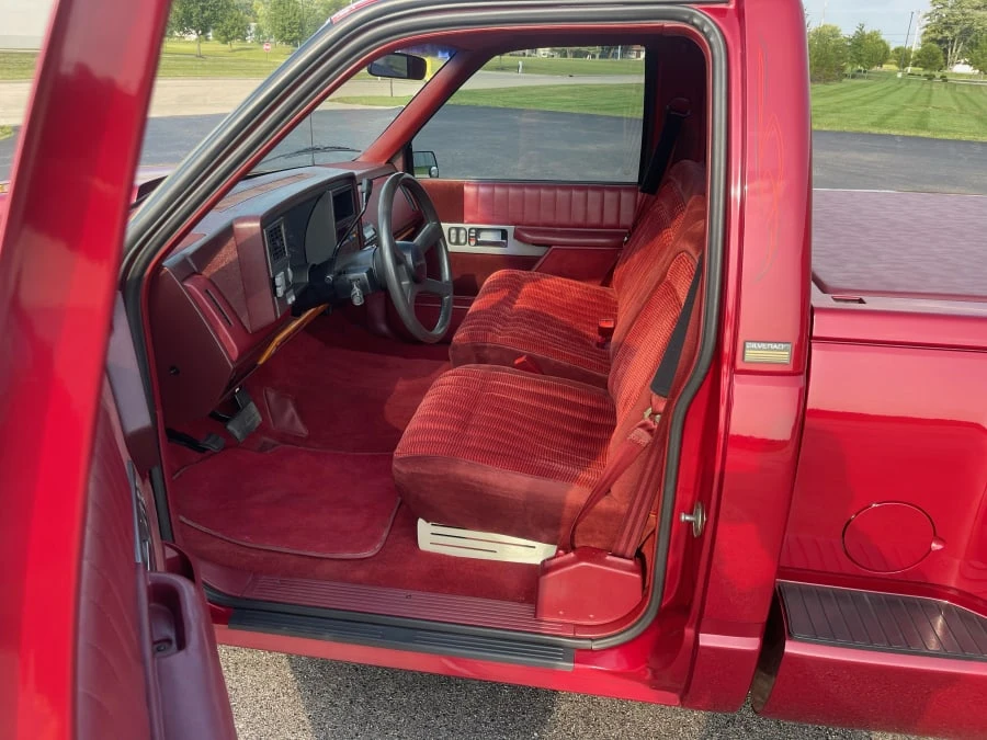 1990 Chevrolet C/K 4th Gen - Image 17 of 27