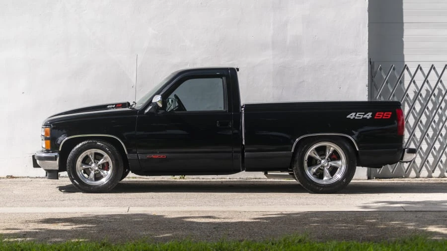 1990 Chevrolet C/K 4th Gen - Image 2 of 22