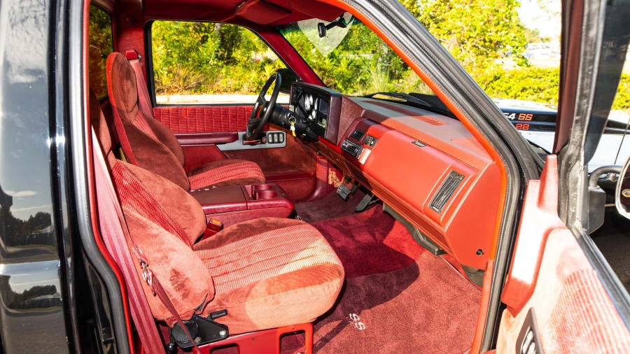 1990 Chevrolet C/K 4th Gen - Image 5 of 15