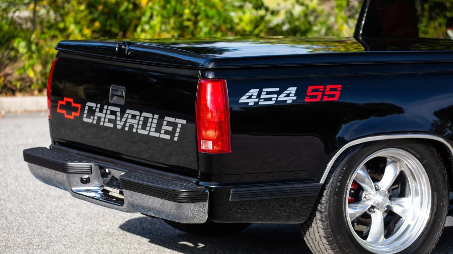 1990 Chevrolet C/K 4th Gen - Image 14 of 15