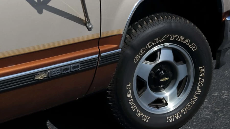 1990 Chevrolet C/K 4th Gen - Image 10 of 22